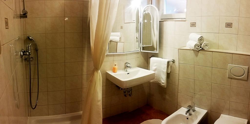 Apartmani Totic Crikvenica Exterior foto